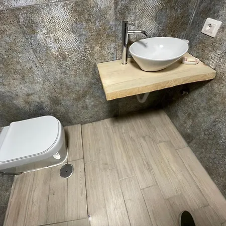 Lo Della Riviera * Naples